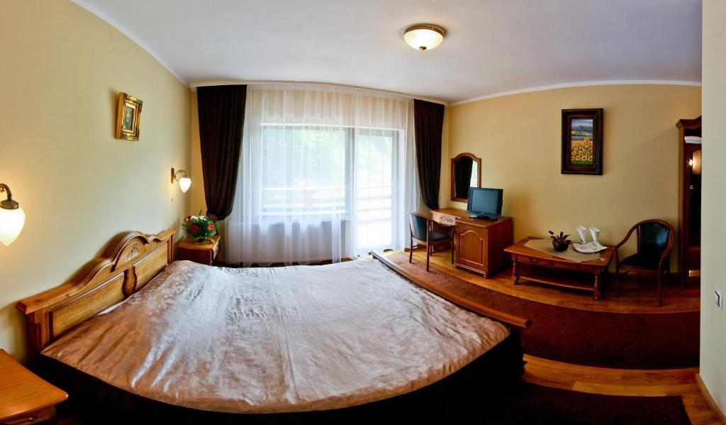 Pension Curmatura Stezii Rasinari Ruang foto